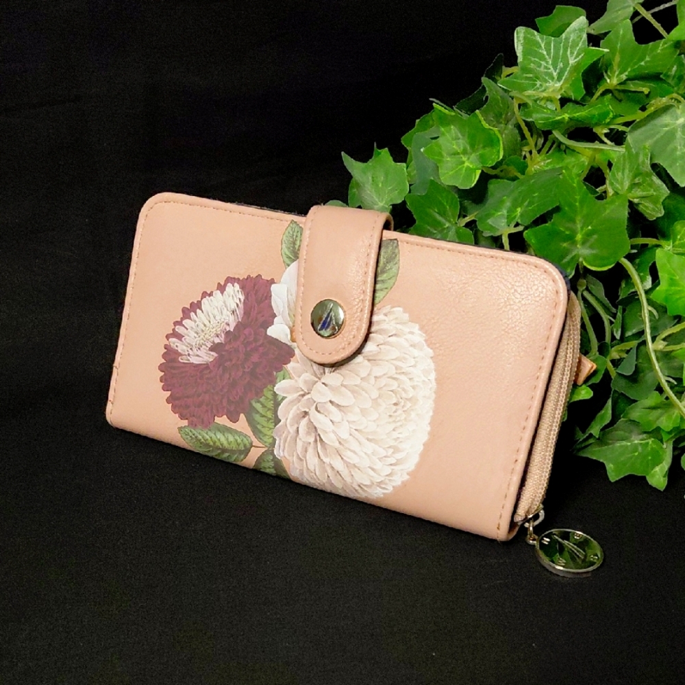 Nautica Floral Peach Wallet RFID Protected
